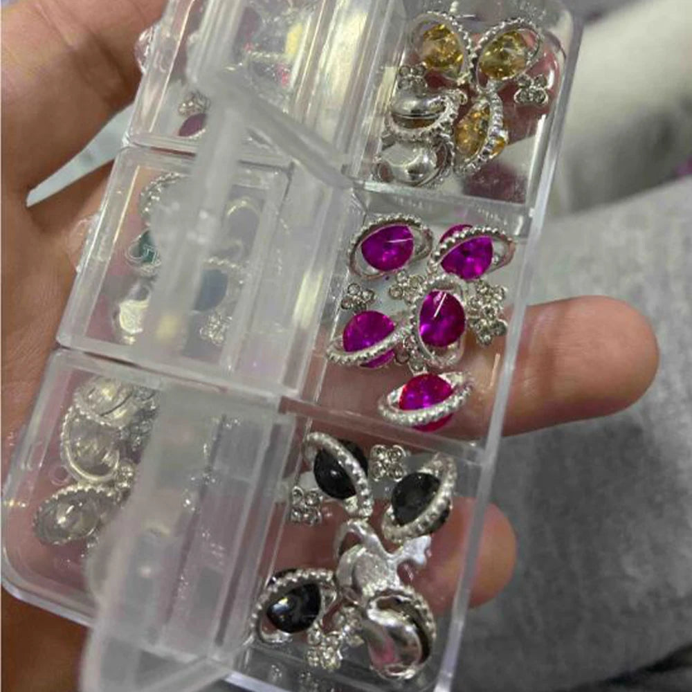 About 24Pcs/Box Mixed Designer Gems Nail Charms 10-15mm Luxury Parts Jewelry Y2K Planet Bow Hearts Rhinestones Nails Decoration*