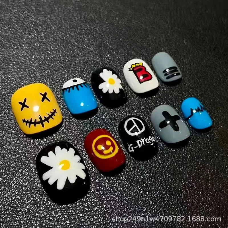 Cartoon Bean Nails Fall Winter 30pc