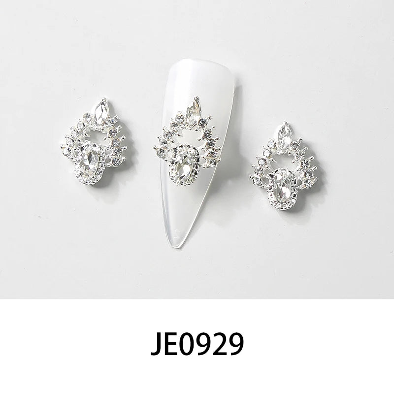 10pcs French Court  Luxury Alloy Nail Art Charm 3D Zircon Crystal  Pearl Nail Decoration Fashion Baroque Nail Parts 10*11mm